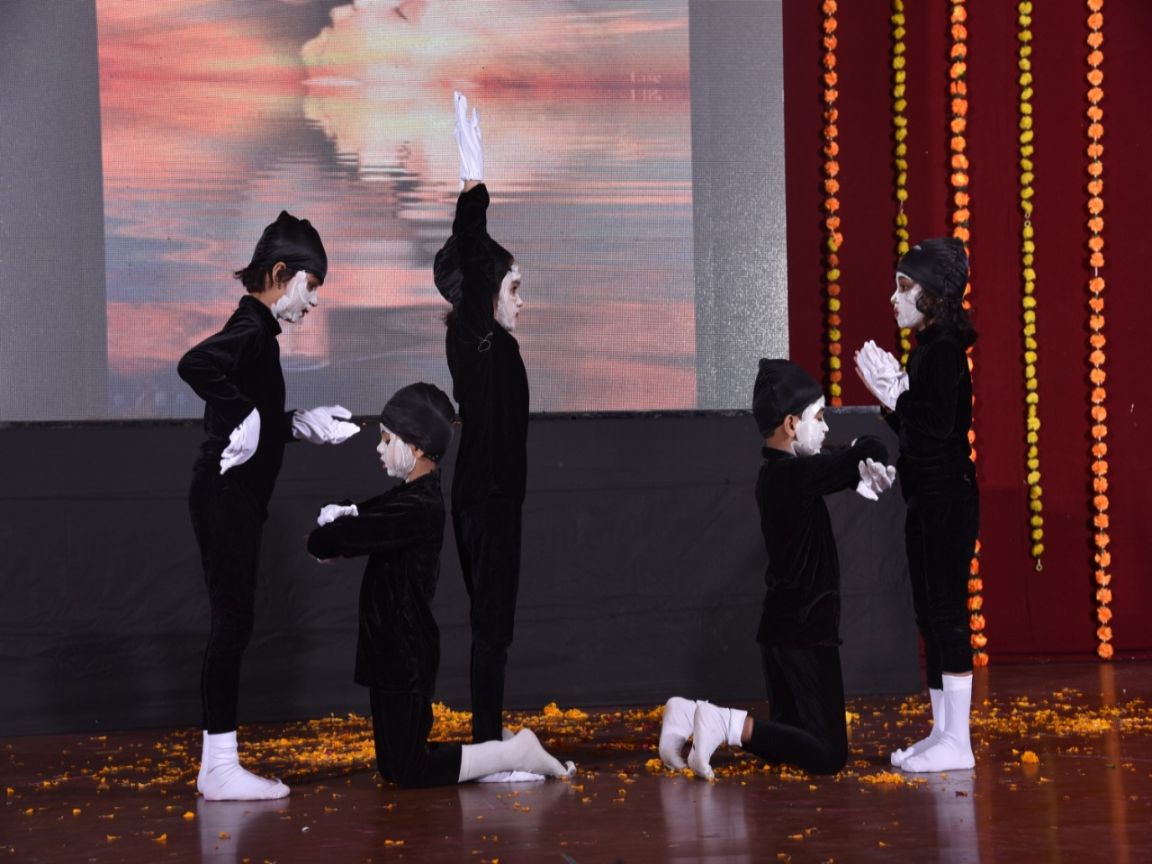 Innovative World School 6
