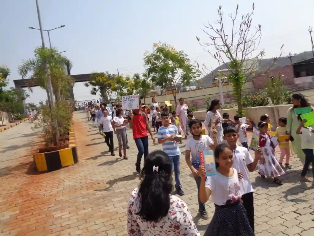 Mount Litera Zee School 9