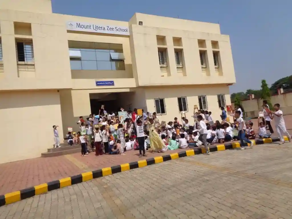Mount Litera Zee School 10