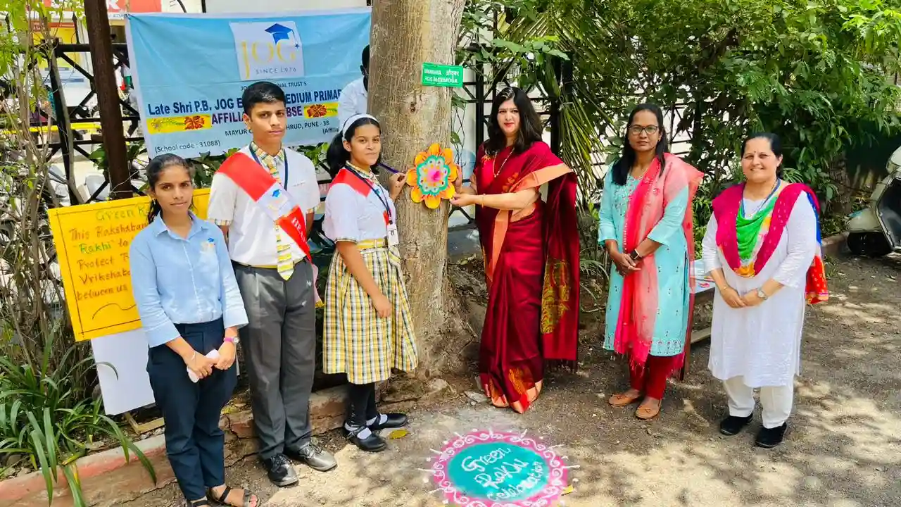 P. Jog English And Marathi Medium School 10