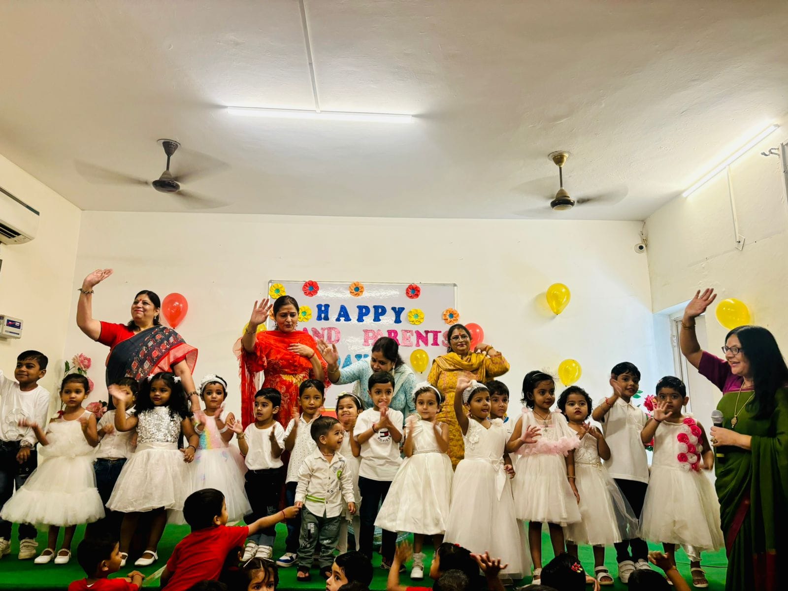 Shanti Gyan Niketan Senior Secondary Public School 8