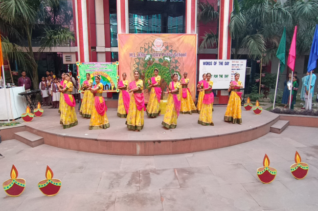M.L. Khanna DAV Public School 7