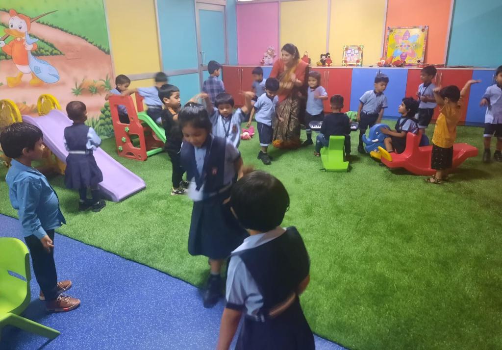 Lal Bahadur Shastri School campus 2