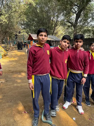 Deep Model School campus 6