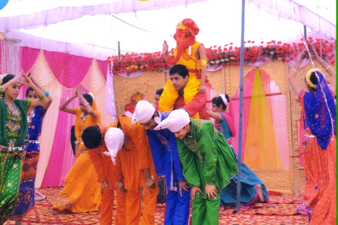 Arya Kumar Convent School campus 6