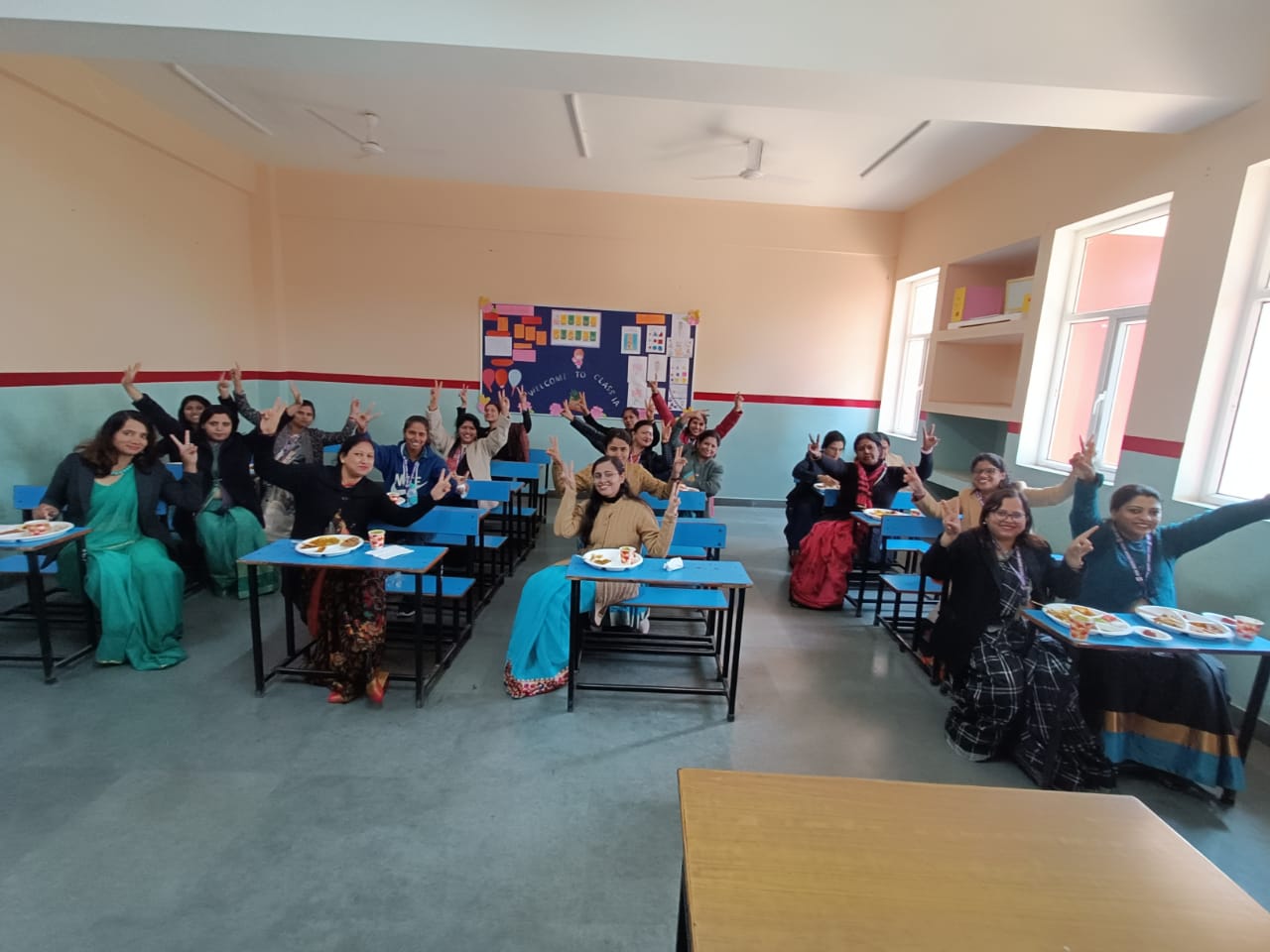 Delhi English Academy 8
