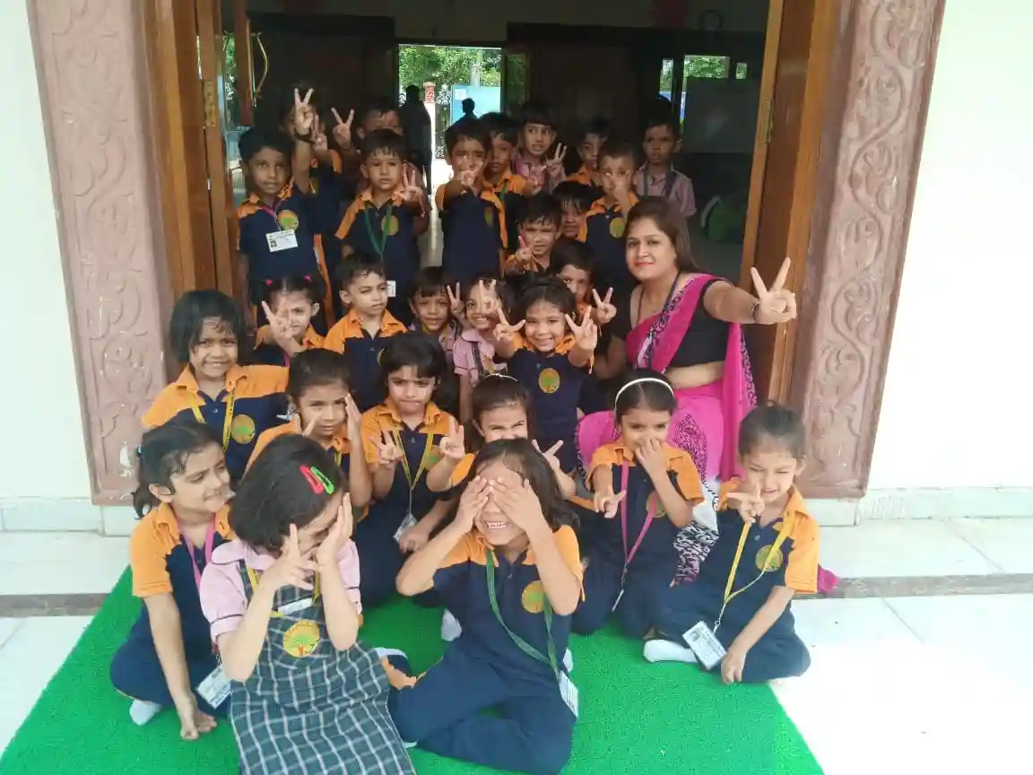 R.D. Rajpal School 7