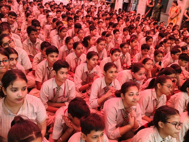 Delhi Jain Public School 16