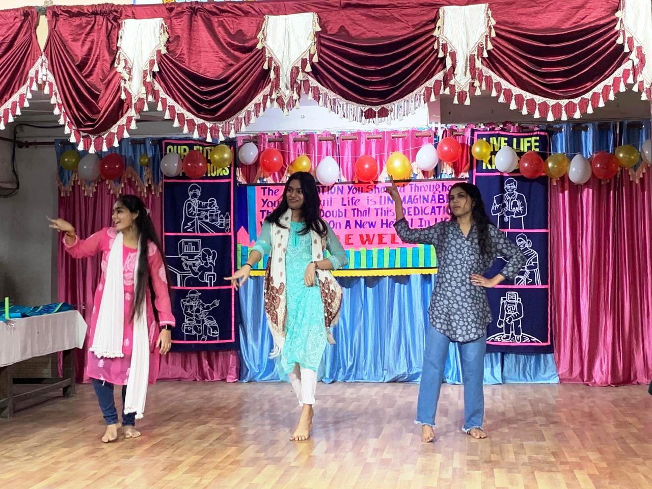 Delhi Jain Public School 24