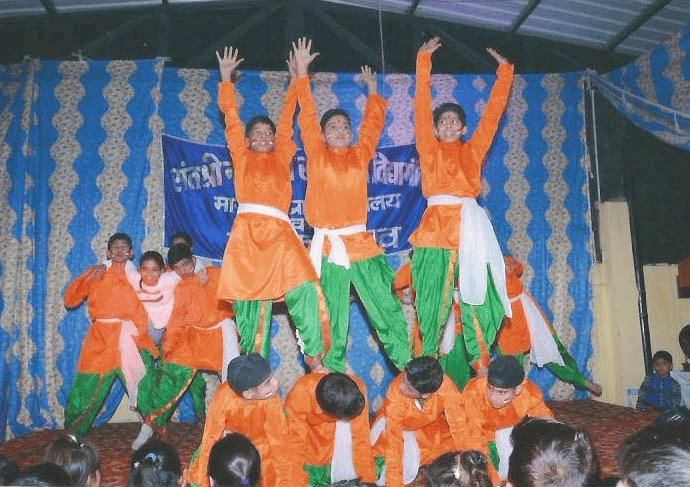 Sant Shri Nandlal Saraswati Vidya Mandir School campus 4