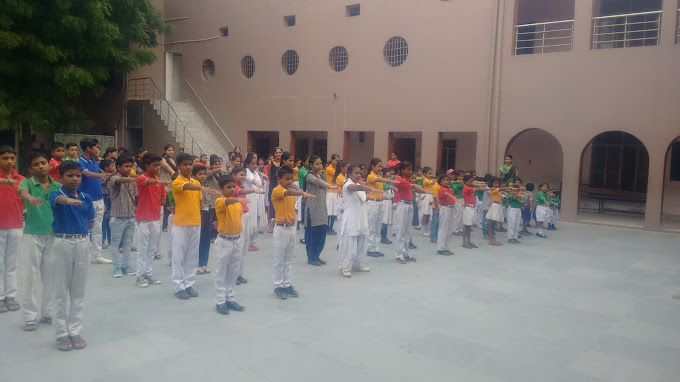 Green Land High School campus 4