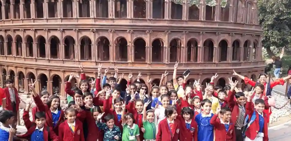 Adarsh Vidya Mandir High School 3