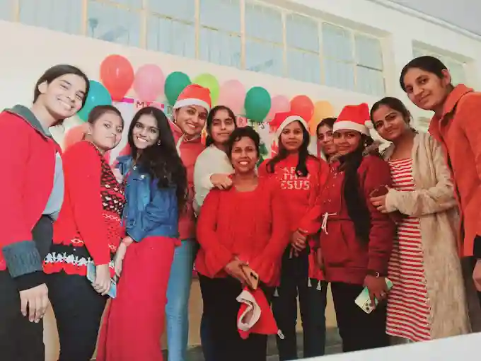 Mother's Sacred Heart Academy 12