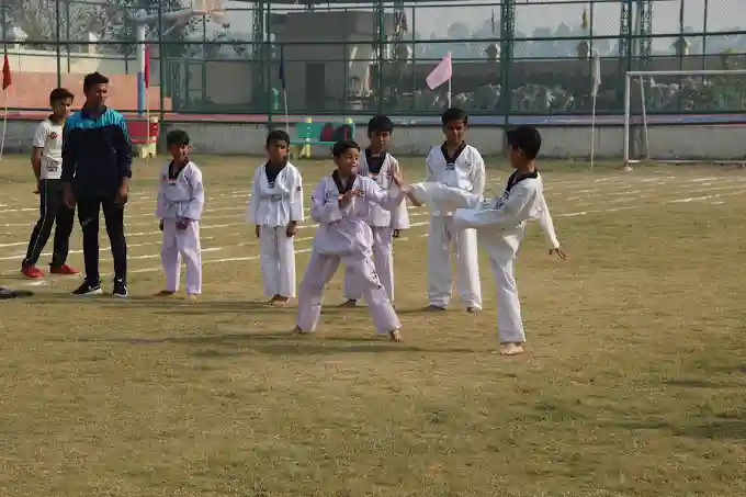 Holy Cross School 10
