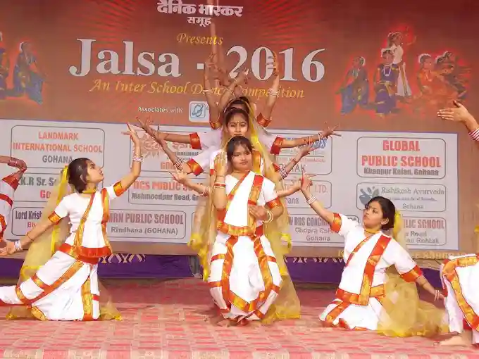 Ishwar International School 2
