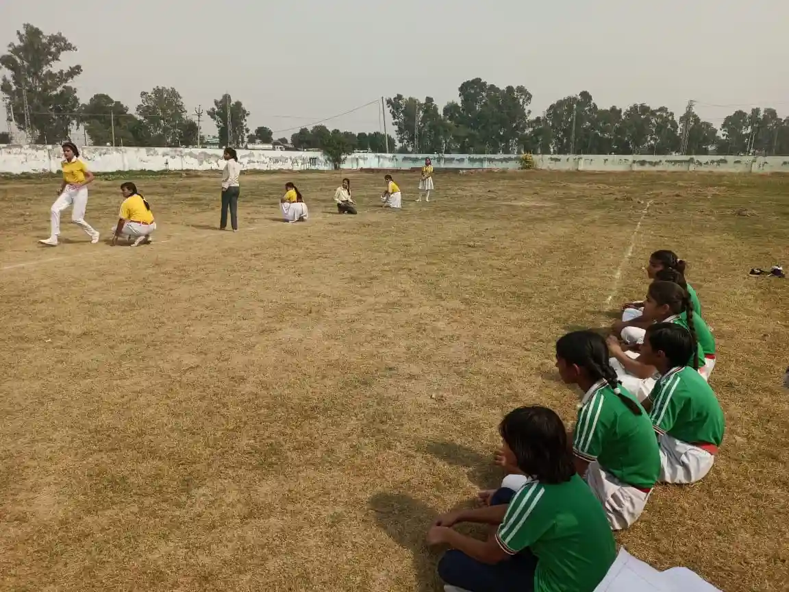 Ishwar International School 18