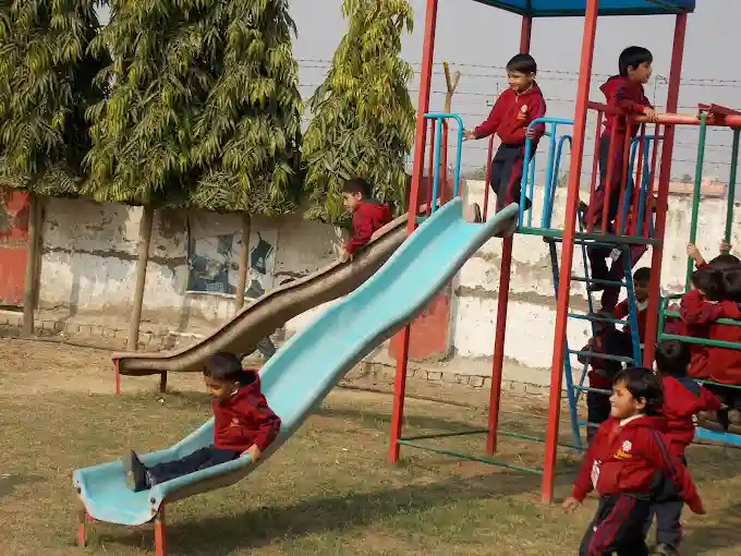 Ishwar International School 25