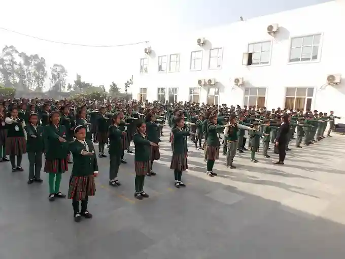 Ishwar International School 27
