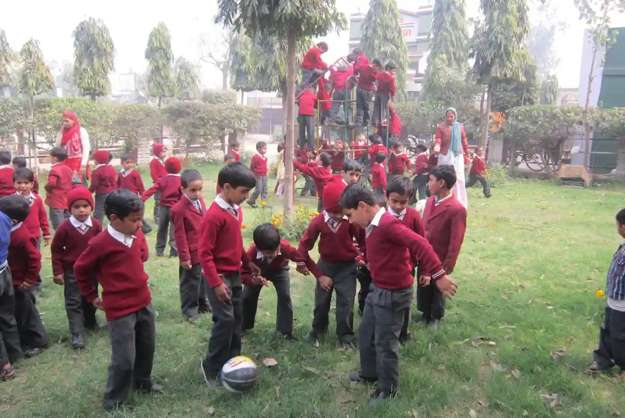 Karan Singh Memorial Senior Secondary School 6
