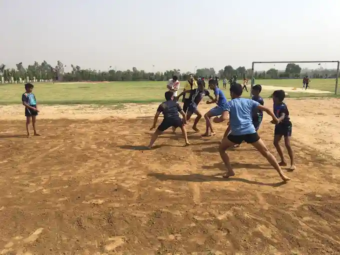 M.R.N. Public School 10