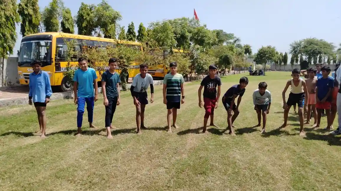 M.R.N. Public School 19