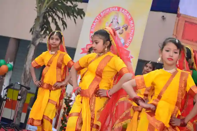 Om Shanti Senior Secondary School 14
