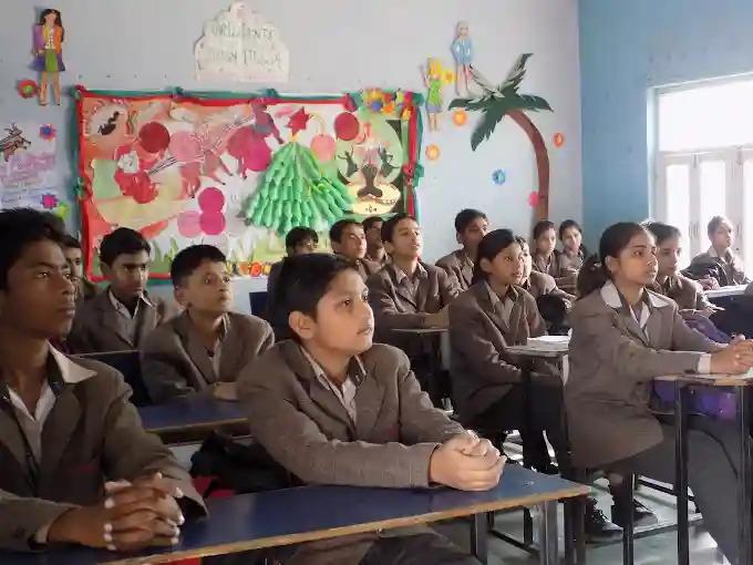 Om Shanti Senior Secondary School 19