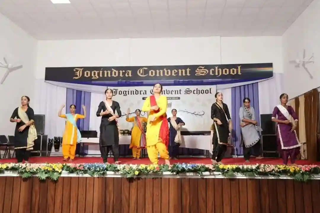 Stanford International School 15