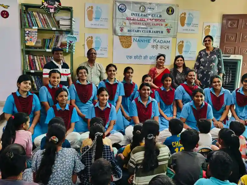Maharani Gayatri Devi Girls' School 6