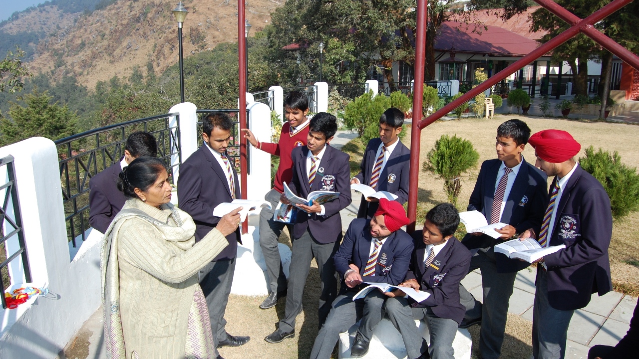 Guru Nanak Fifth Centenary School 4