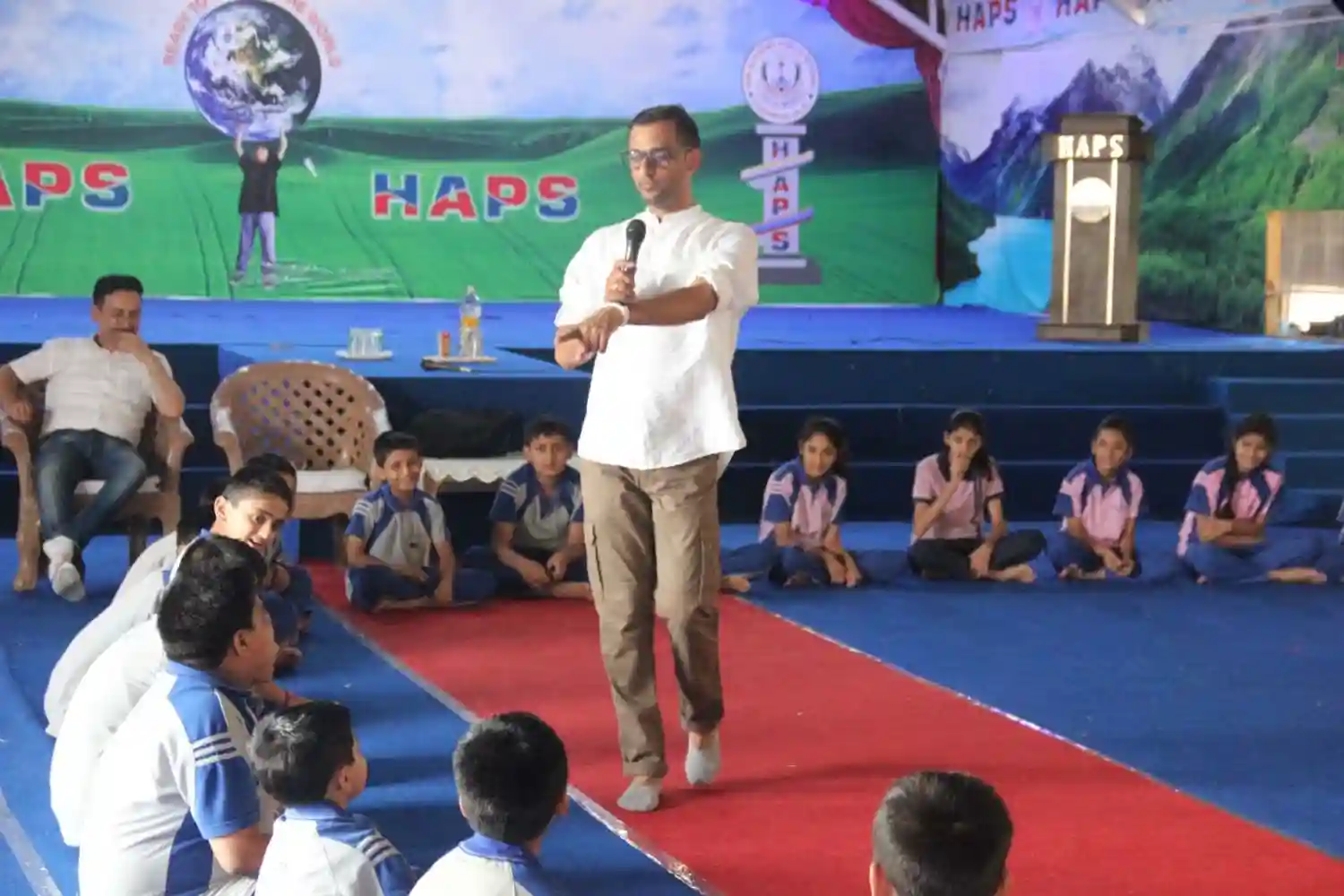 Him Academy Public School 8