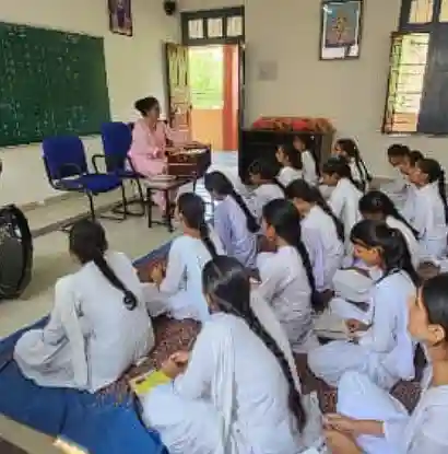 Kanya Gurukul Senior Secondary School 3