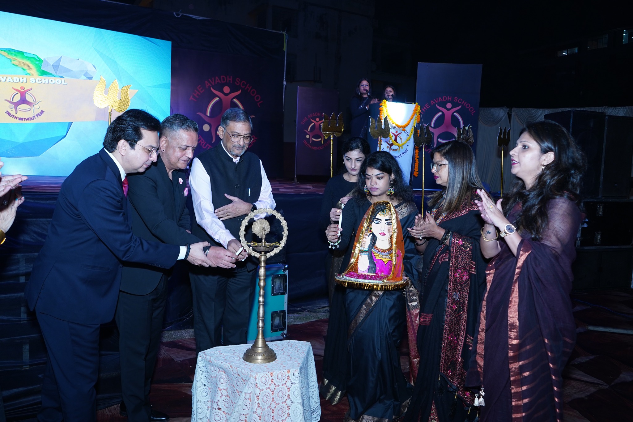 The Avadh School 25