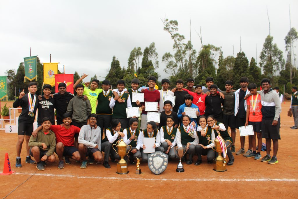 The Laidlaw Memorial School And Junior College 8