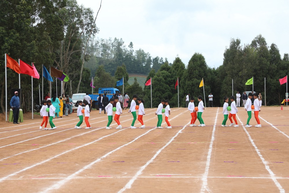 The Laidlaw Memorial School And Junior College 24