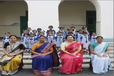 Loreto Convent Entally 4