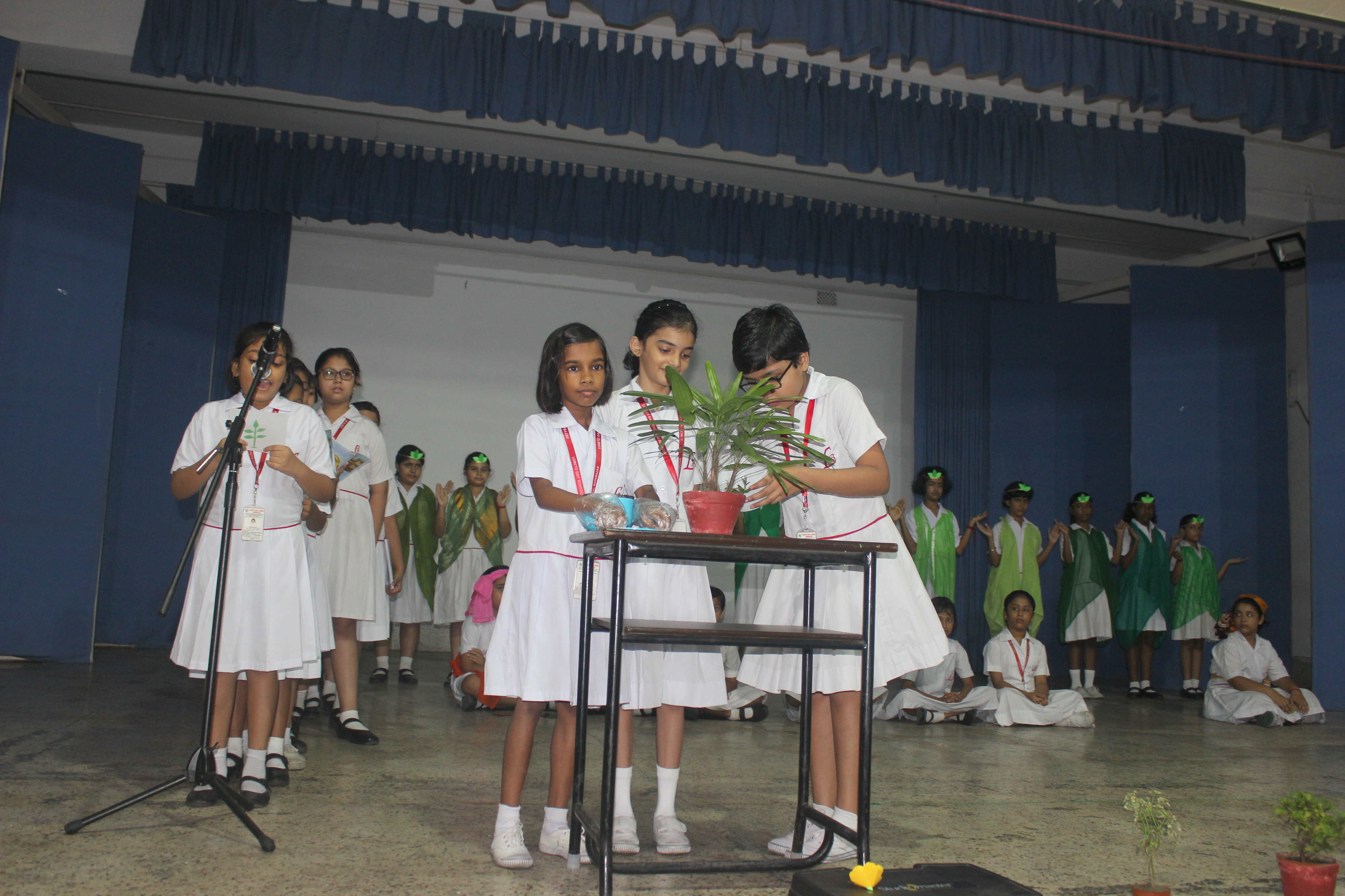Loreto Day School Bow Bazar 8