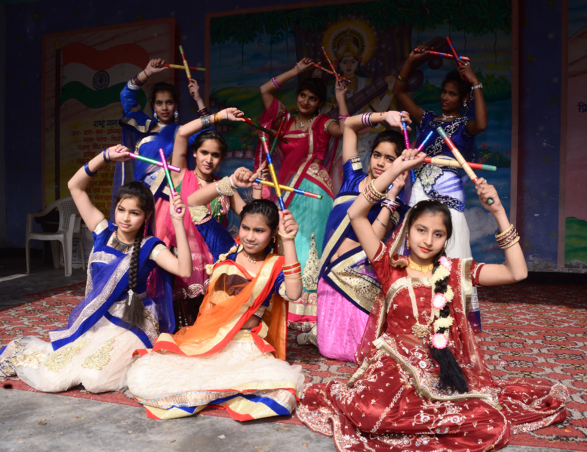 Adarsh Gyan Sarovar Balika Vidyalaya campus 4
