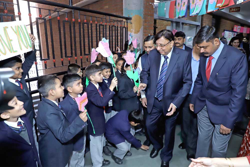 Amity International School 9