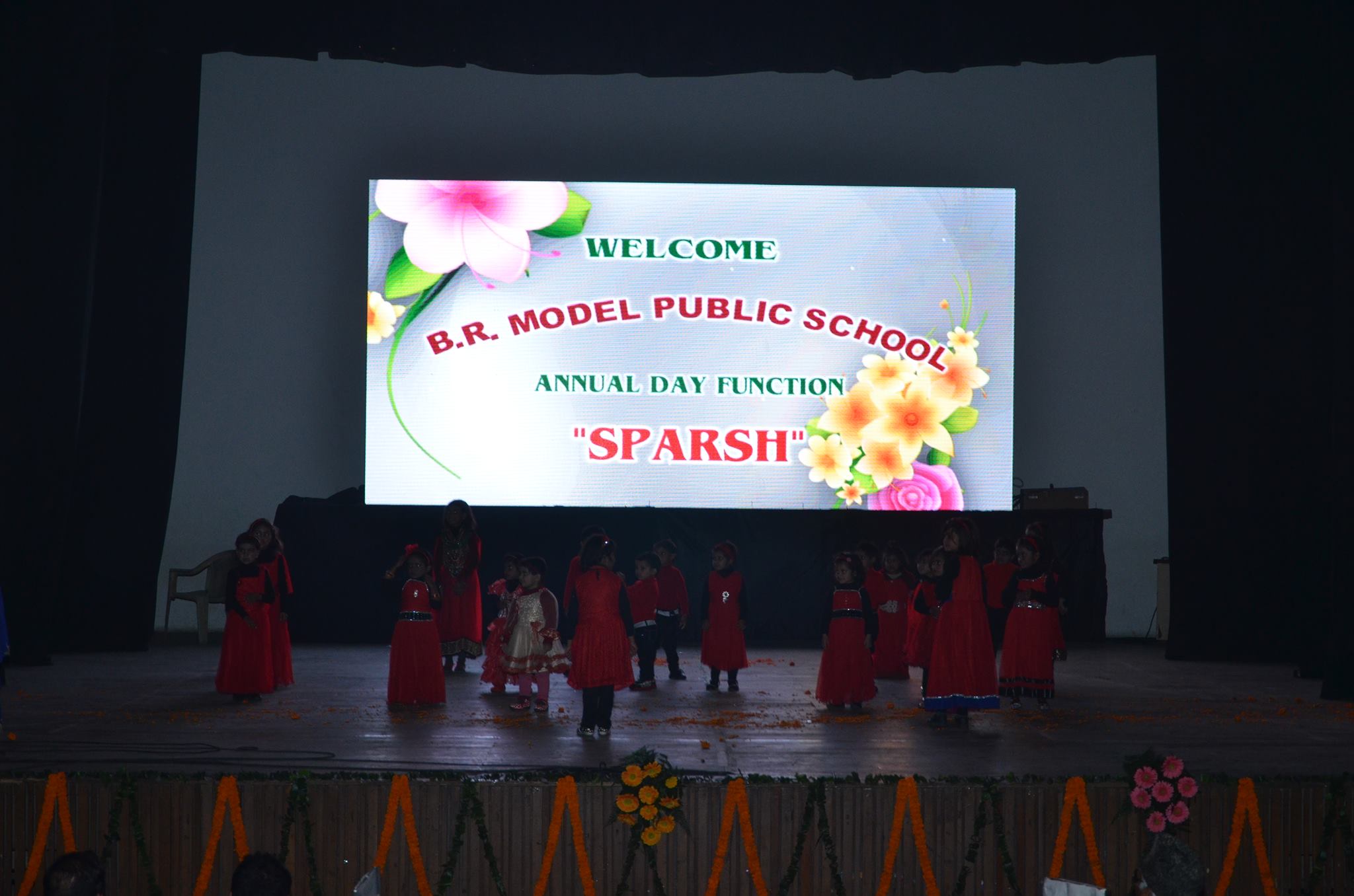 BR Model Public School 15