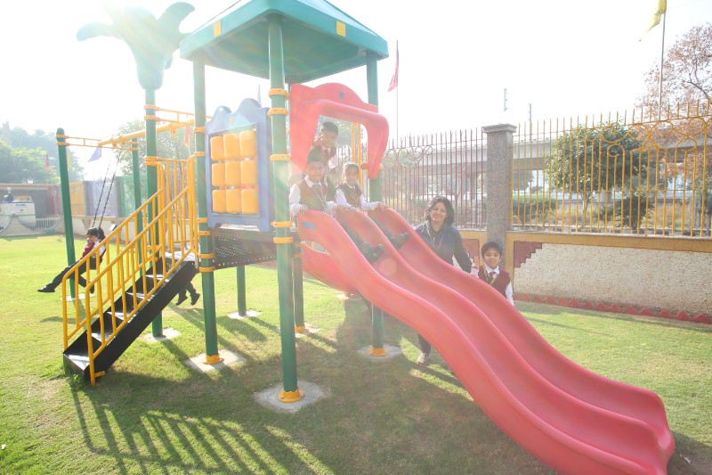 Central Academy International School 3