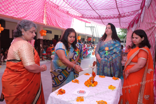 DAV Public School 7