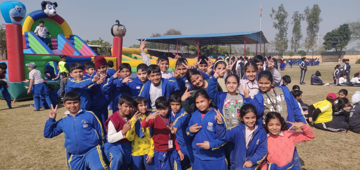 Ramjas School - (Senior Wing) campus photo 3 of 9 — Anand Parbat