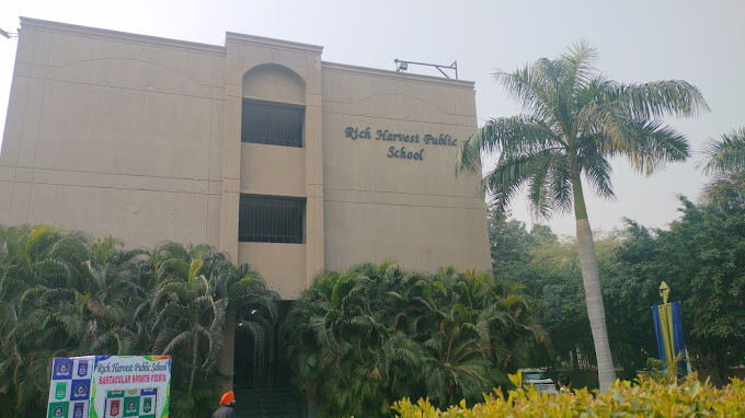 Rich Harvest Public School 11