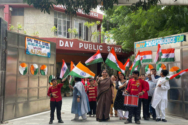 DAV Public School 13