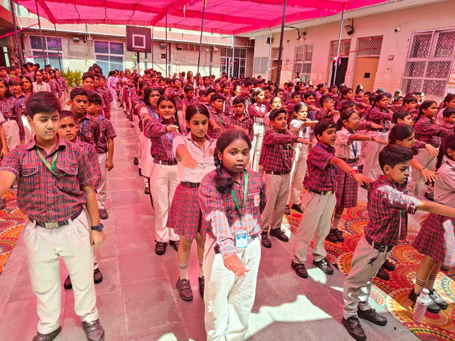 DAV Public School 27