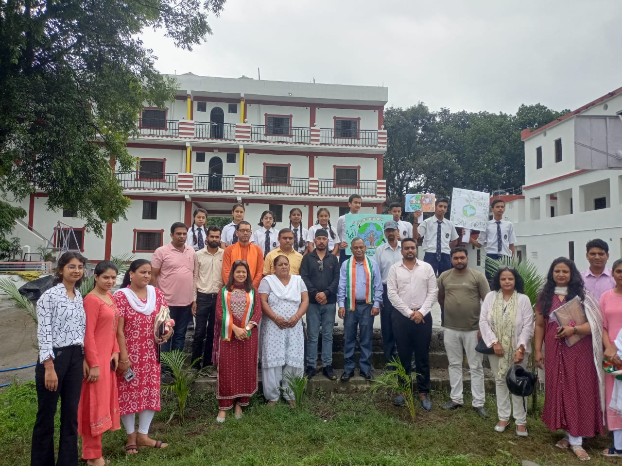 Apollo International School 10