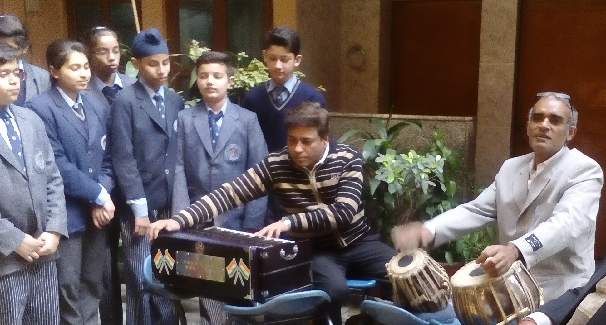 M.R. Vivekananda Model School 7