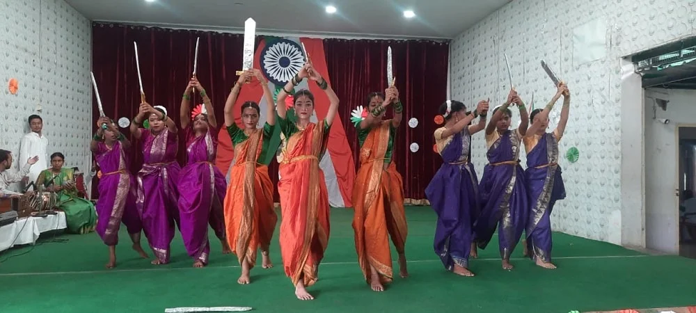 The Vivekanand School 9