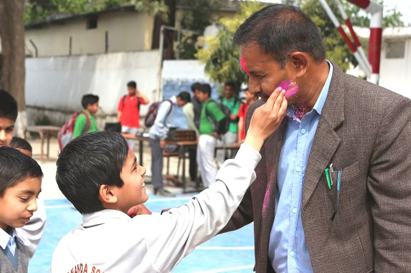 The Vivekanand School 13
